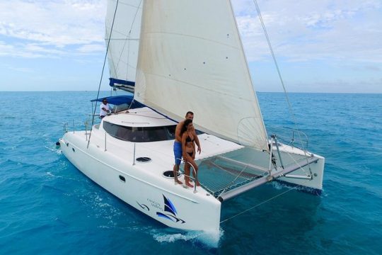 Private Isla Mujeres Catamaran Tour - Pachanga Boat