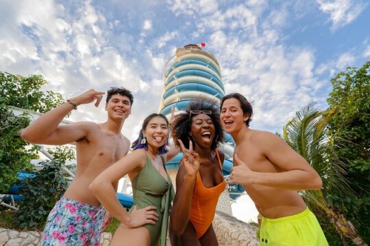 Priority Access: Xel-Há All-Inclusive Day Trip with Transportation