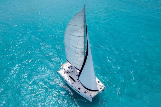 Luxury Catamaran and Snorkel. Lunch & Open Bar Onboard and Visit to Isla Mujeres