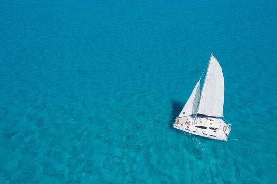 Luxury Catamaran and Snorkel. Lunch & Open Bar Onboard and Visit to Isla Mujeres