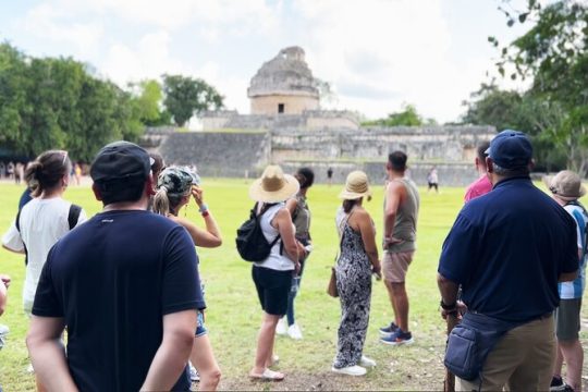 Visit to Chichen Itza, Ik Kil Cenote and Valladolid with Lunch from Cancun