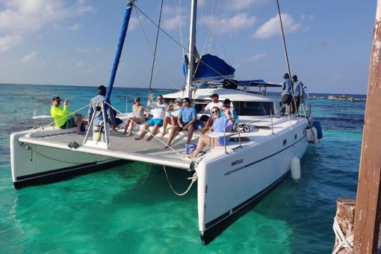 Isla Mujeres Catamaran Tour with Snorkel Transportation All Inclusive