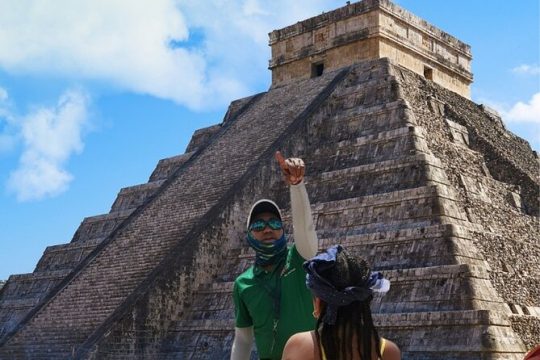 Chichen Itza, Cenote & Valladolid Tour