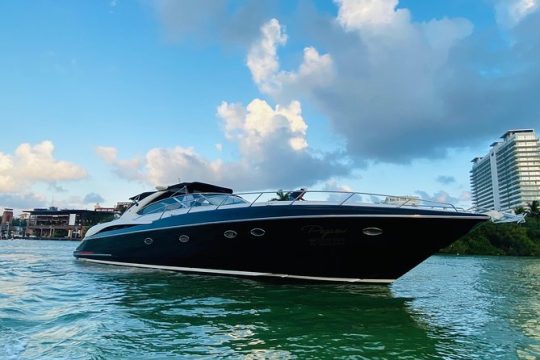 Cancun Private Yachts Rental in Mexico SUNSEEKER 60FT up to 20 pax
