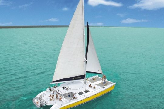 Catamaran and Snorkeling Combo Tour with Lunch