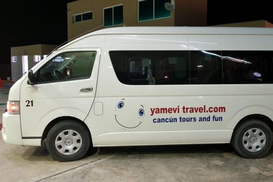 Small-Group Transfer to Cancun Hotels from Cancun Airport