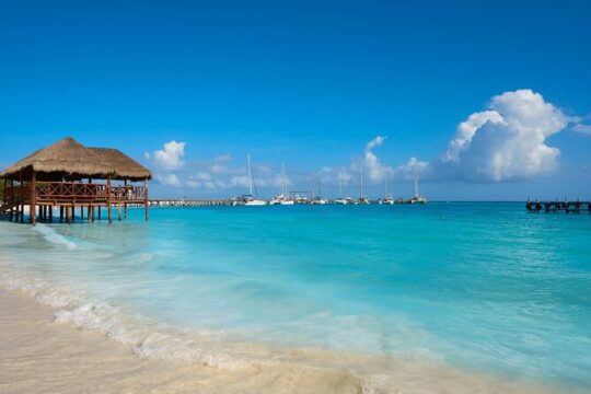 Full day tour in a Beach Club in the Riviera Maya. Transport included