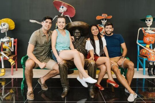 City Tour the best places in Cancún by van transportation