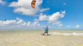 Beautiful kite experience in Isla Blanca