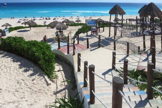 Cancún Sunset Tour: Private Ride, Ocean Views & Local Highlights